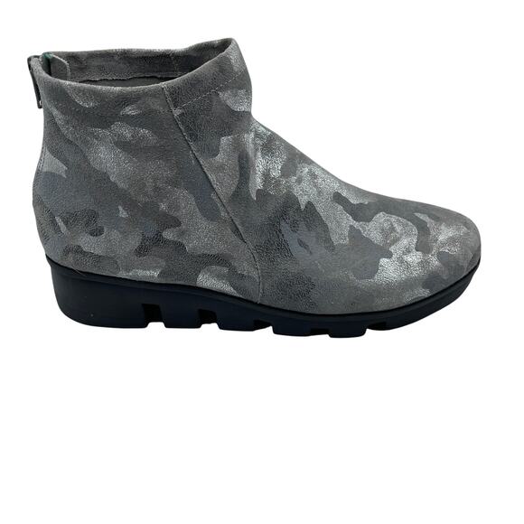 L'Amour Des Pieds Gray Silver Camo Hadirat Bootie Jeans Style Size 9.5M - Picture 12 of 12